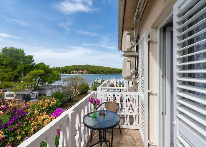 Maison d'hôtes By The Sea - 4309 Pašman