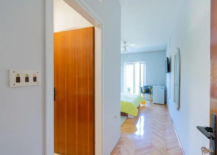 Pensionat By The Sea - 4309 Pašman