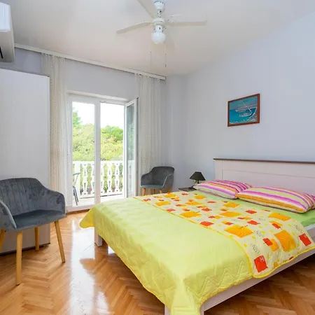 By The Sea - 4309 3* Pašman