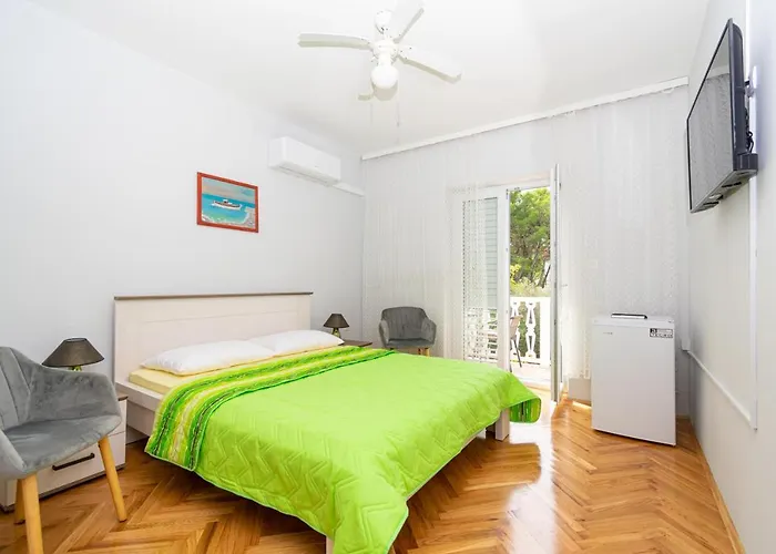 By The Sea - 4309 3*